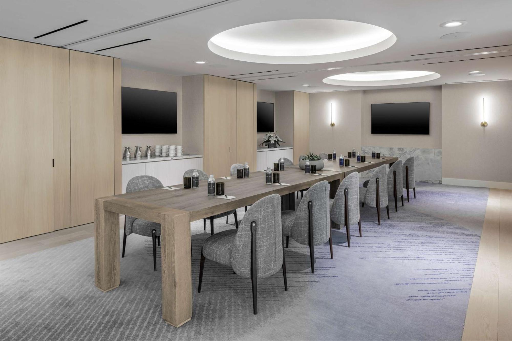 The Morrow Washington Dc, Curio Collection By Hilton Hotel Exterior photo